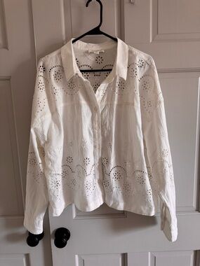 Treasure & Bond linen blend eyelet top XL
